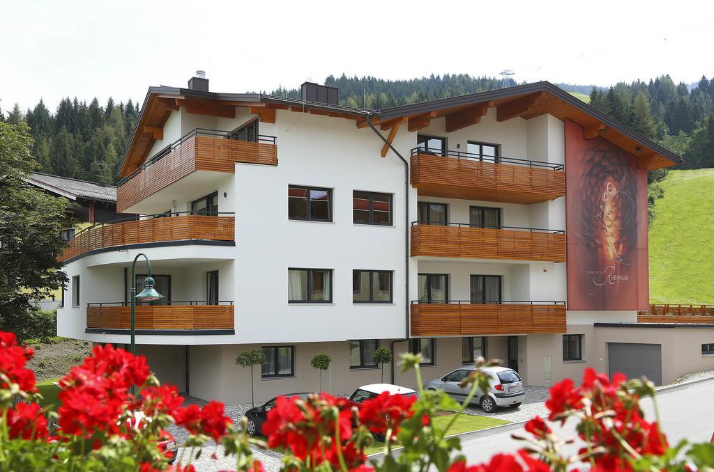 Aparthotel Rubinius Ваграйн Экстерьер фото